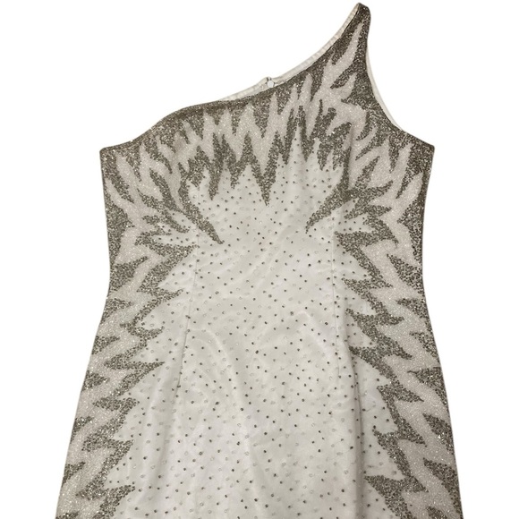 Je Matadi Beaded One-Shoulder Prom Dress, Gown, Sheath Dress White, Slit, Size 6 - Picture 4 of 11